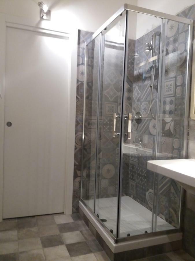 La Stanza Del Vicolo Appartement Palermo Buitenkant foto