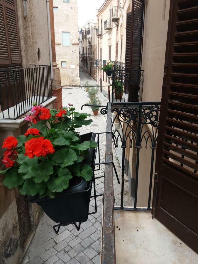 La Stanza Del Vicolo Appartement Palermo Buitenkant foto