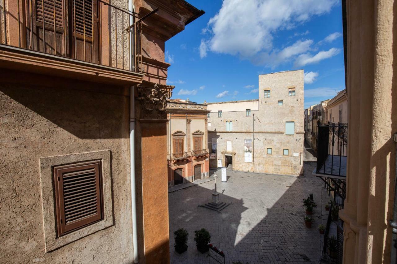 La Stanza Del Vicolo Appartement Palermo Buitenkant foto